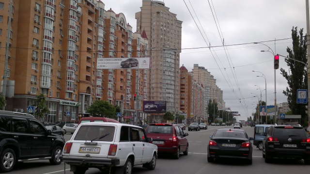 Тролл 5x1,  Героев Сталинграда пр., 10-А