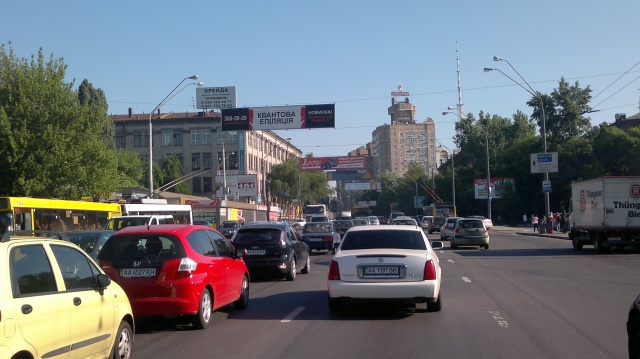 Тролл 5x1,  Довженко ул., 2
