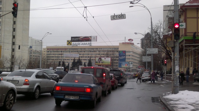 Тролл 5x1,  Кутузова ул., 12