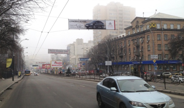 Тролл 5x1,  Кутузова ул., 1