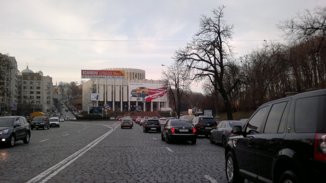 Тролл 5x1,  Грушевского ул., 4