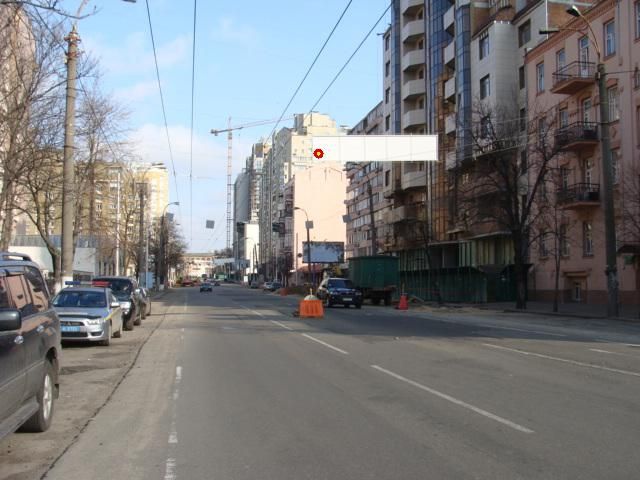 Тролл 5x1,  Горького ул. (Антоновича), 114